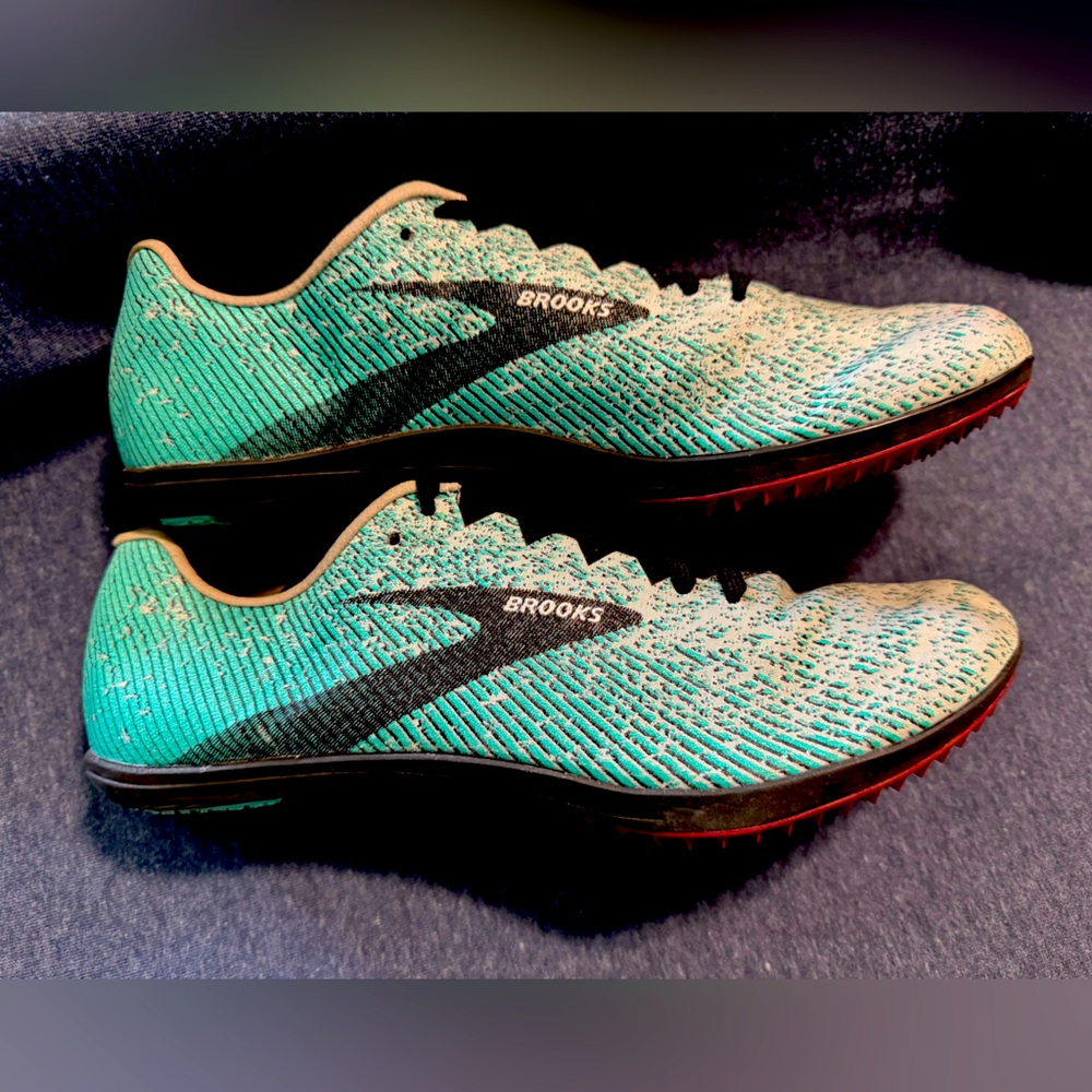 Brooks Mach 19 Spikeless
